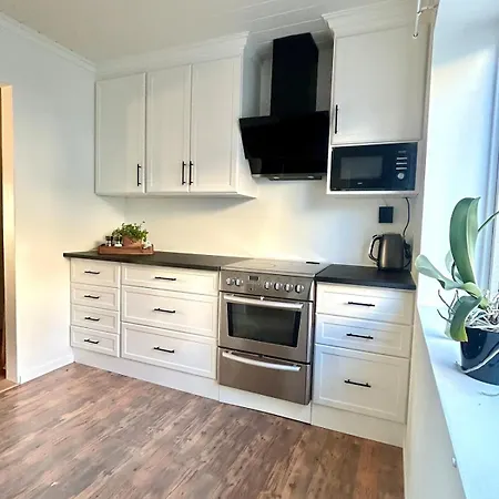 Med To Soverom I Sentrum Apartment *